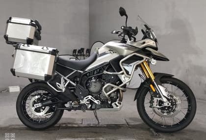TRIUMPH TRE67