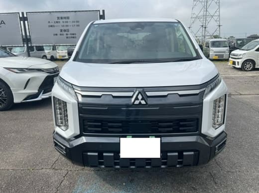 MITSUBISHI DELICA D:5 image 2