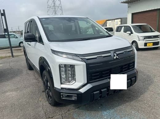 MITSUBISHI DELICA D:5 image 3