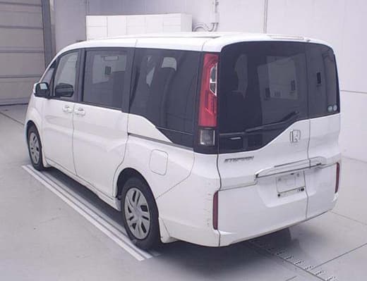 HONDA STEPWAGON image 2